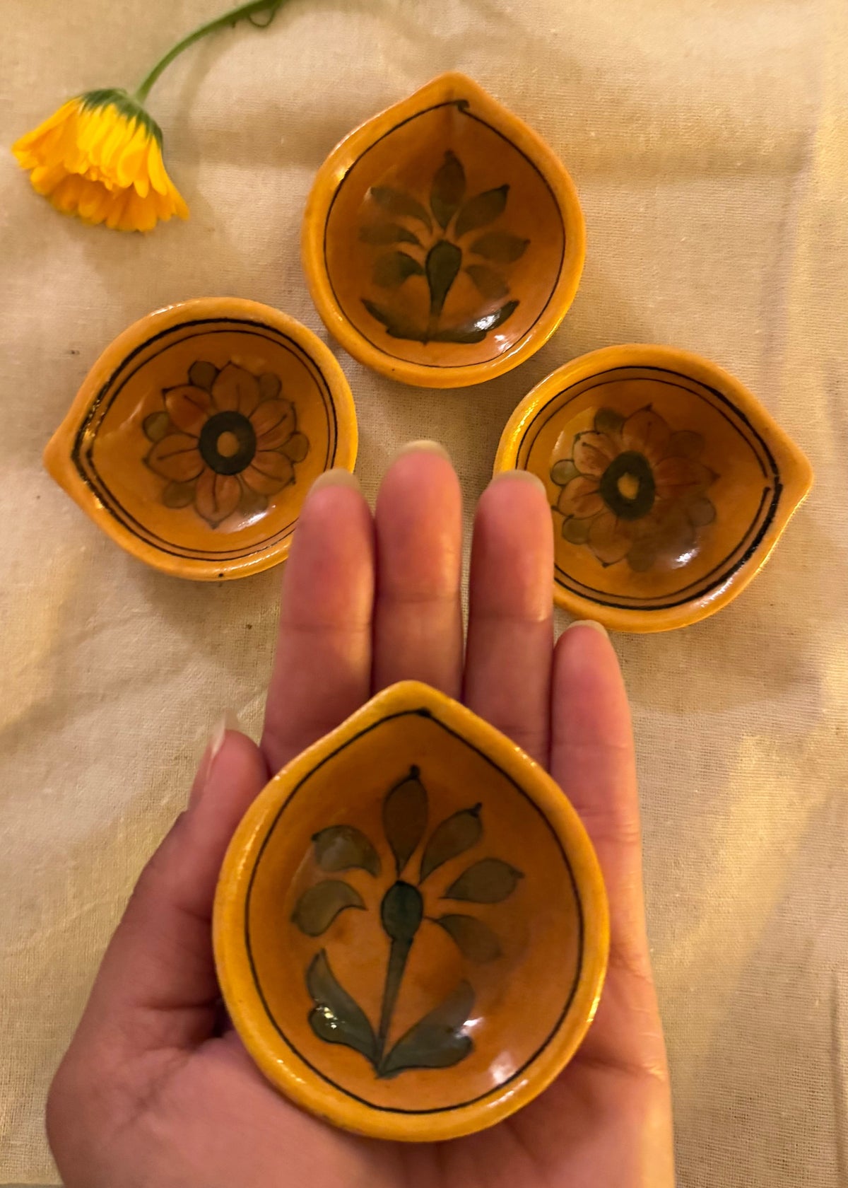 Aakash Jyot Diya, Set of 4