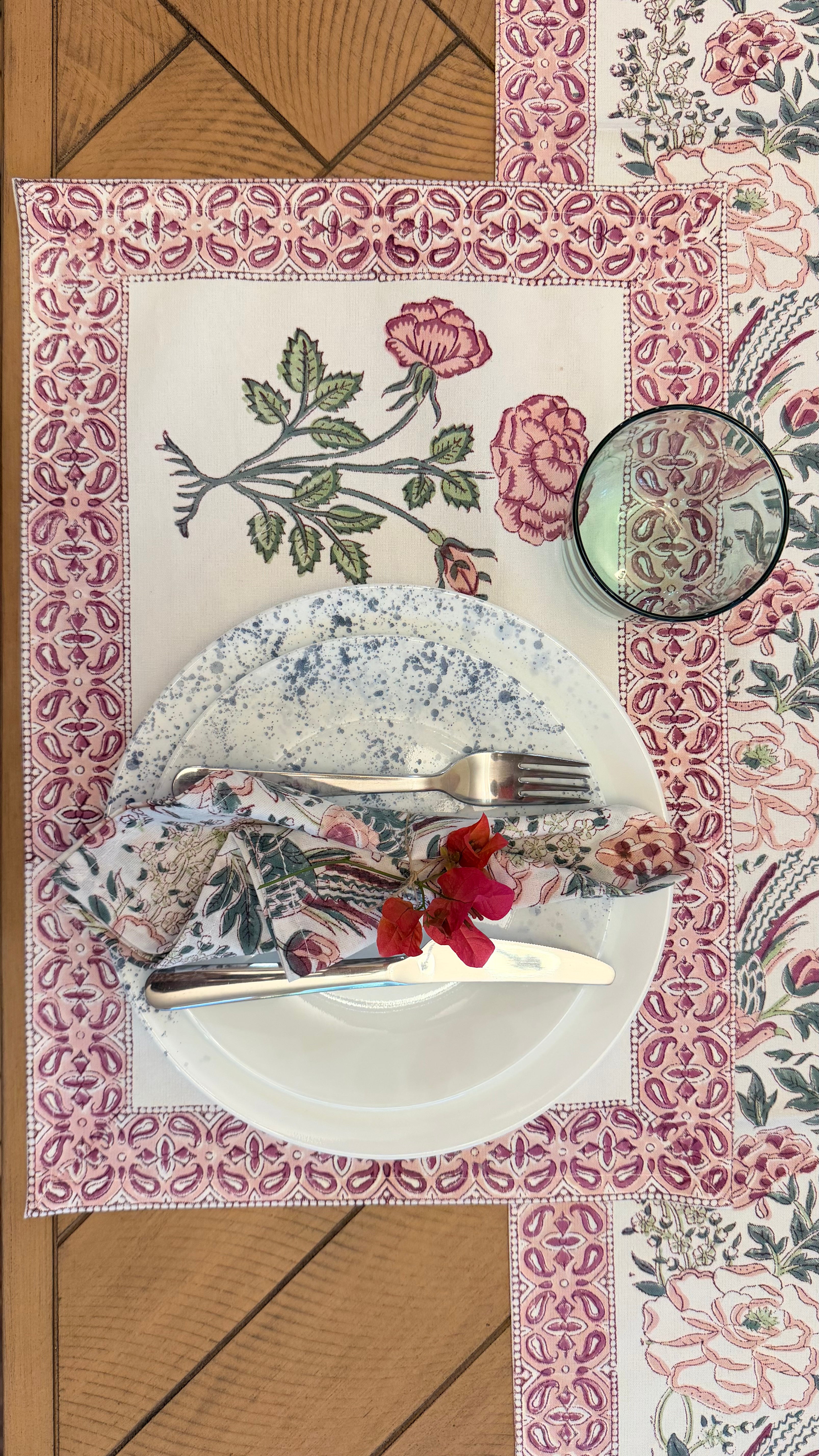 Rosey Feast Hand-Block Printed Cotton Table Runner Set (13-Piece)