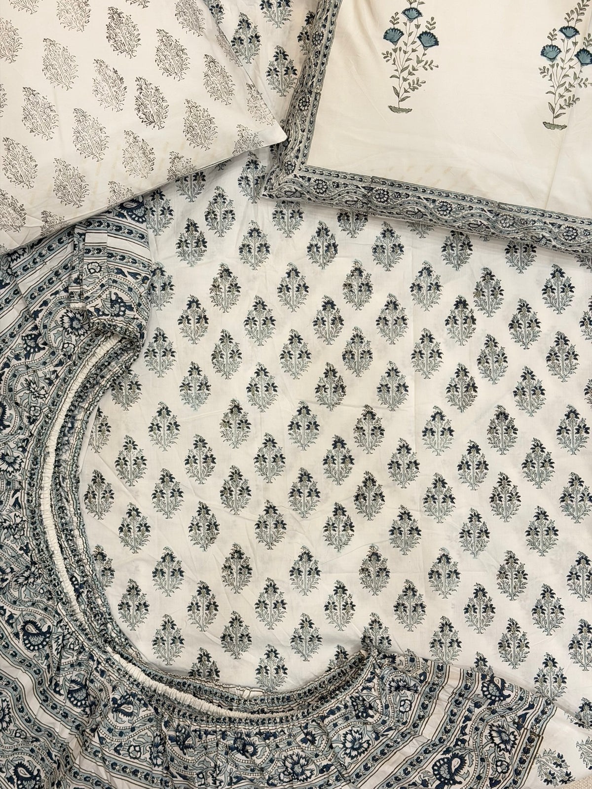 Neel - Nilaya Sheet Set