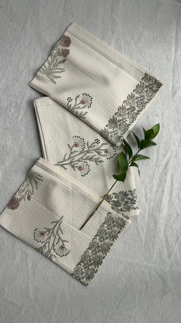 Thistle Haven Bath Towel Set
