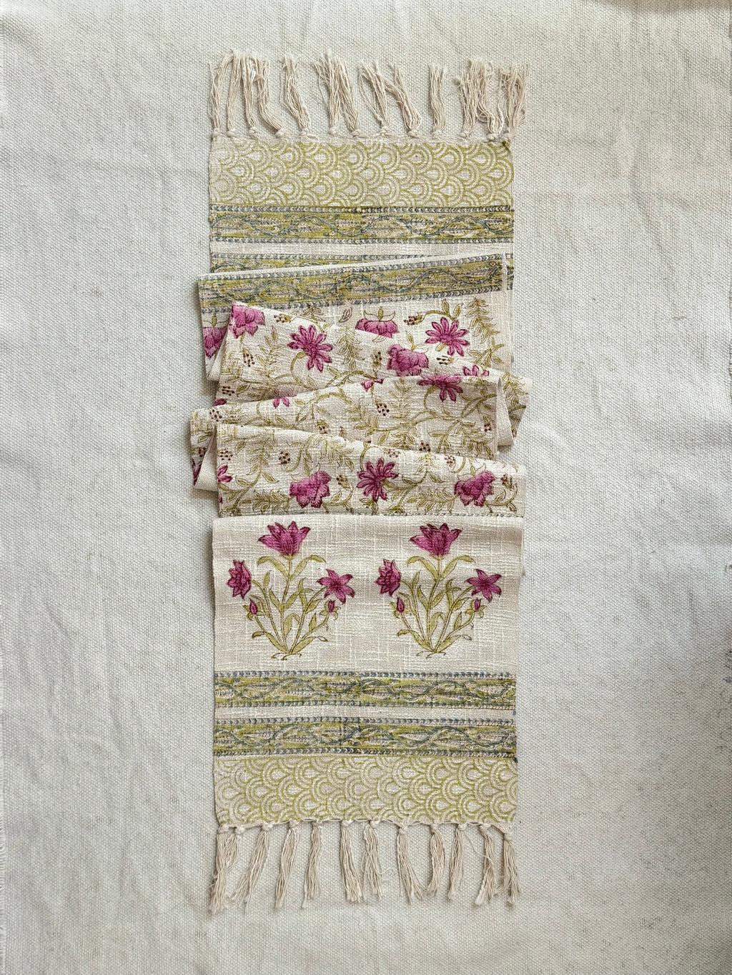 Zinnia — Textured Table Runner