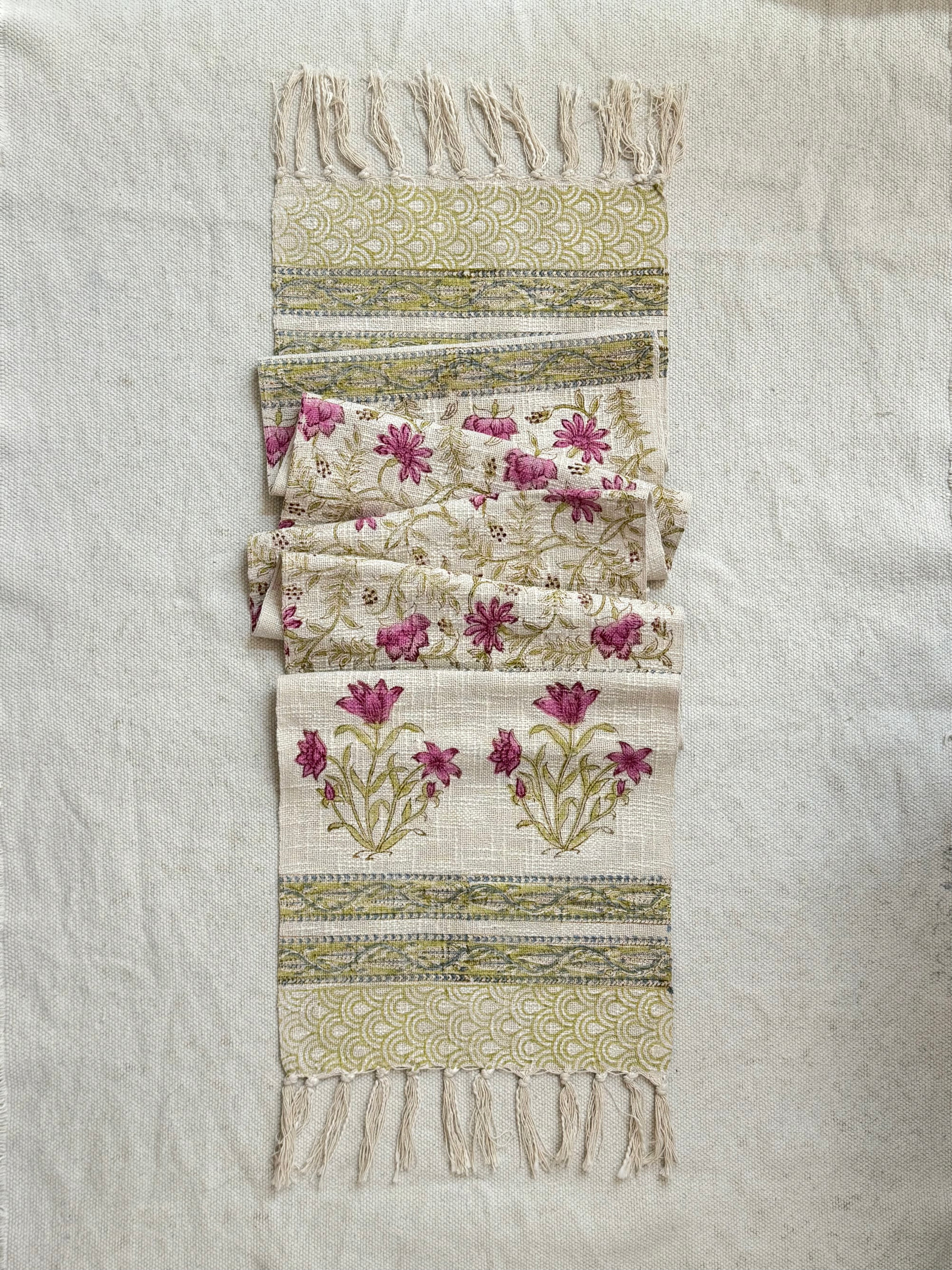 Zinnia — Textured Table Runner