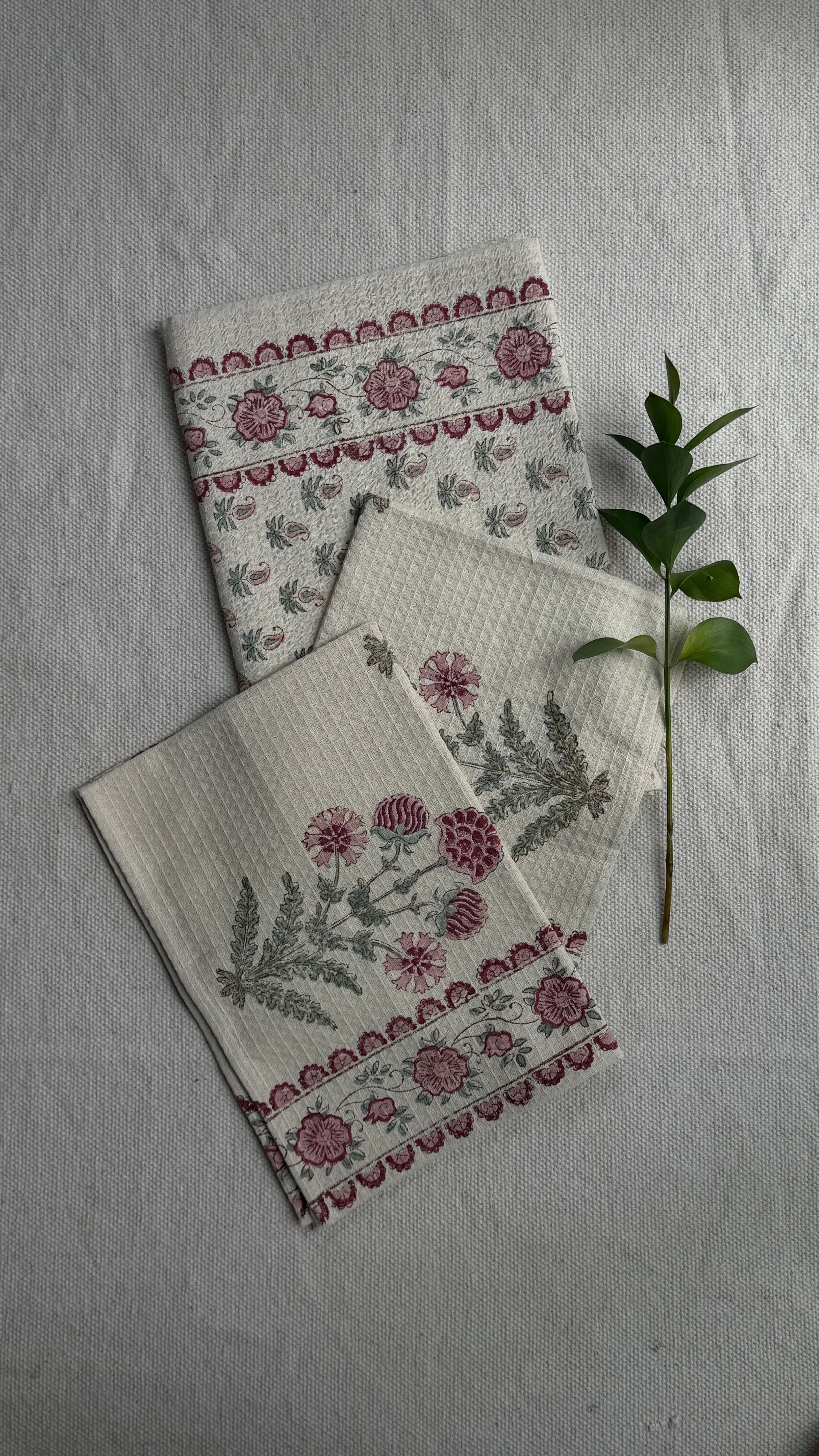 Fuchsia Grace Bath Towel Set