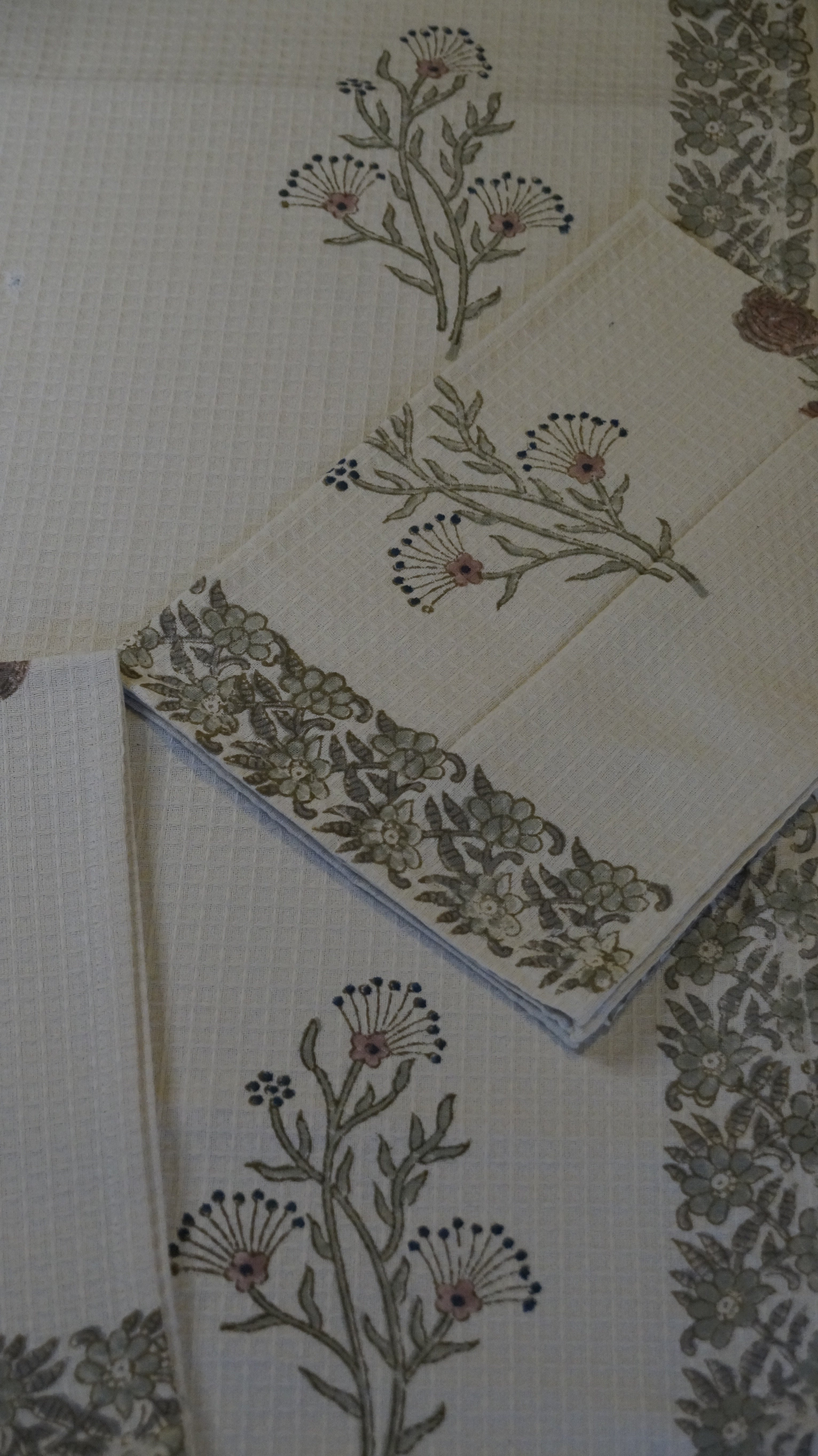 Thistle Haven Bath Towel Set