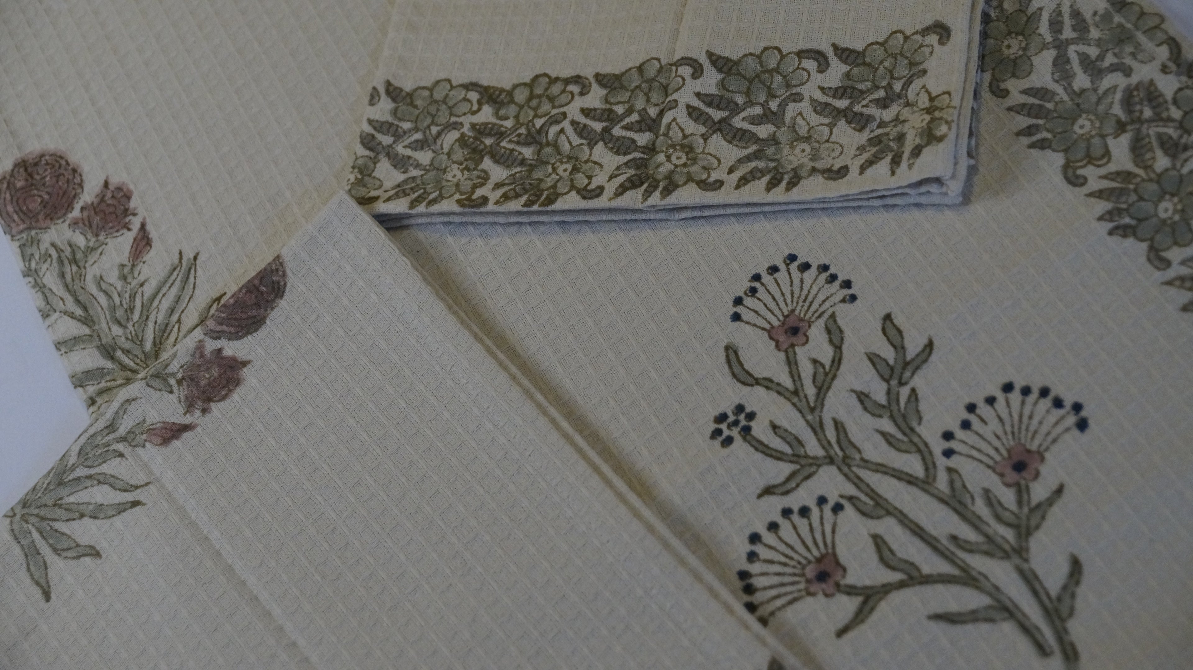 Thistle Haven Bath Towel Set