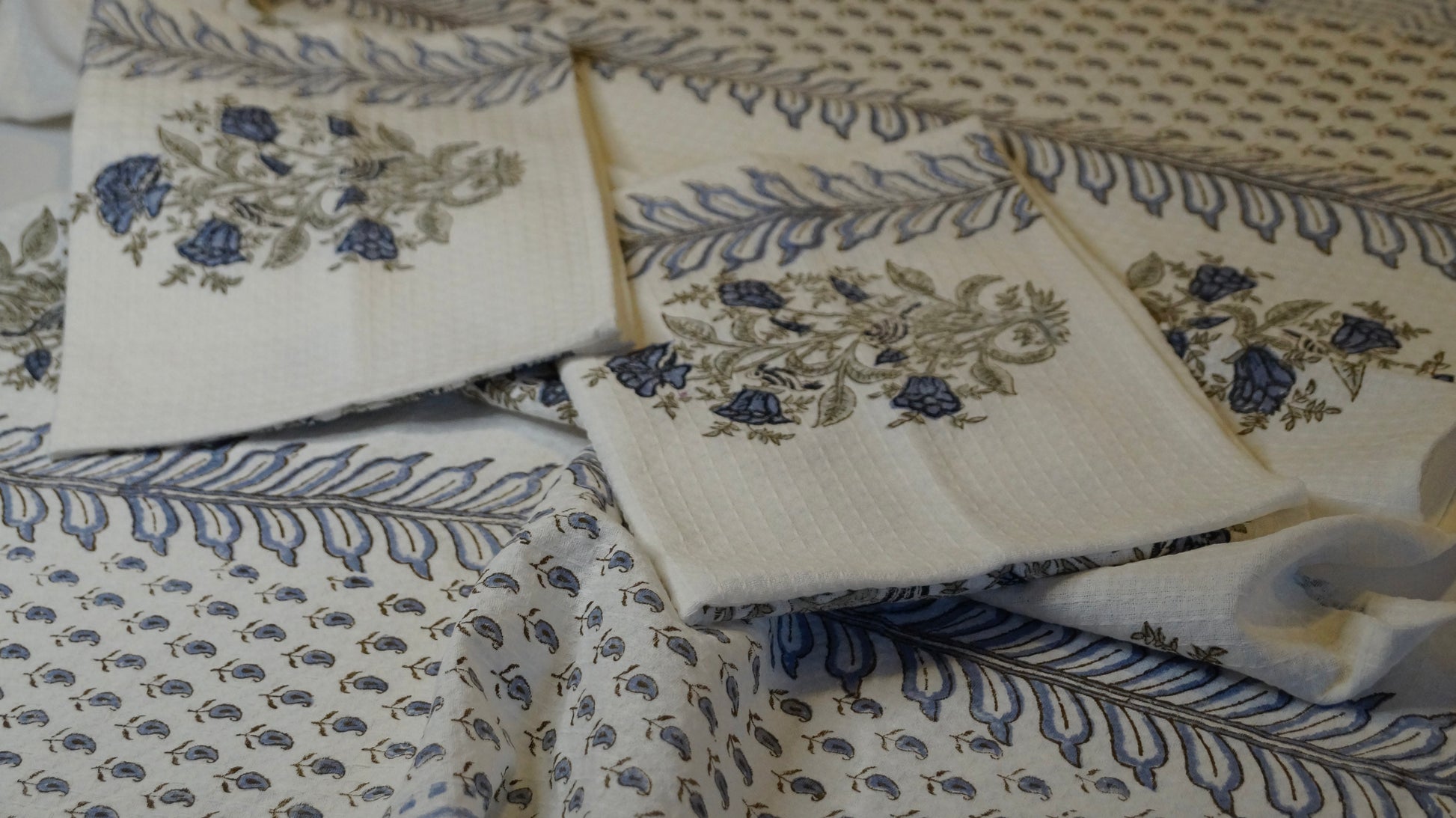Bellflower Bliss Bath Towel Set