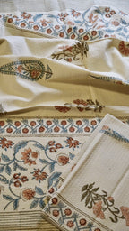 Carnation Charm Bath Towel Set