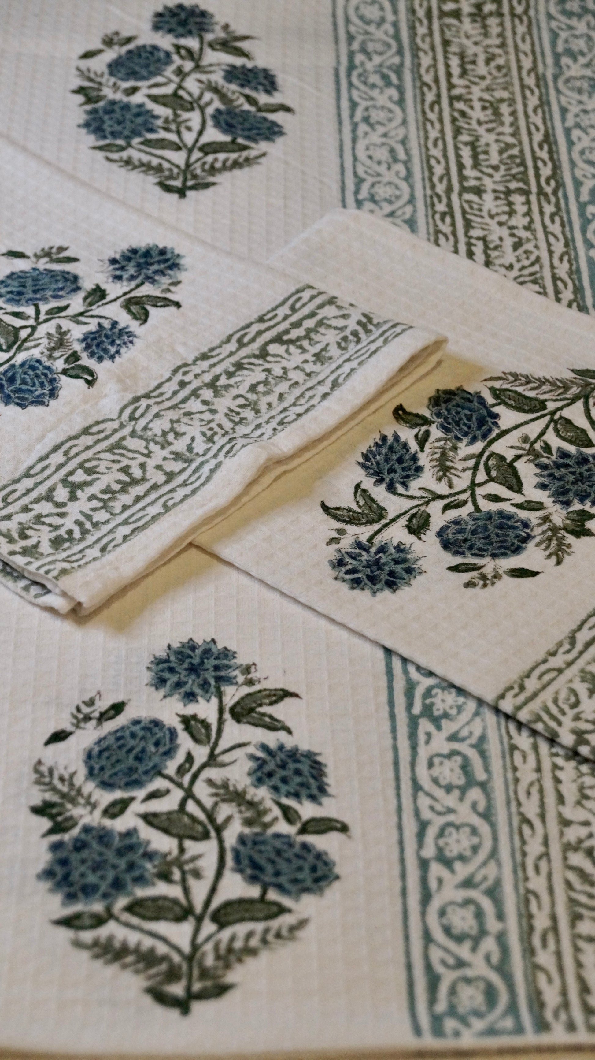 Azure Aster Bath Towel Set