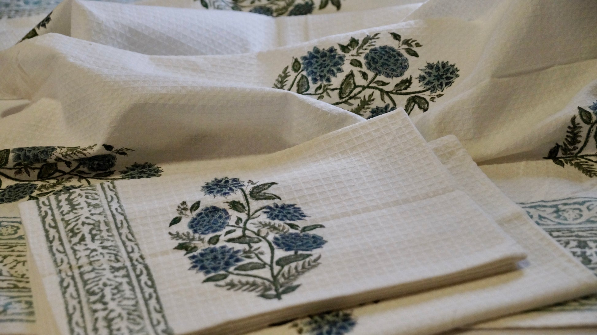 Azure Aster Bath Towel Set