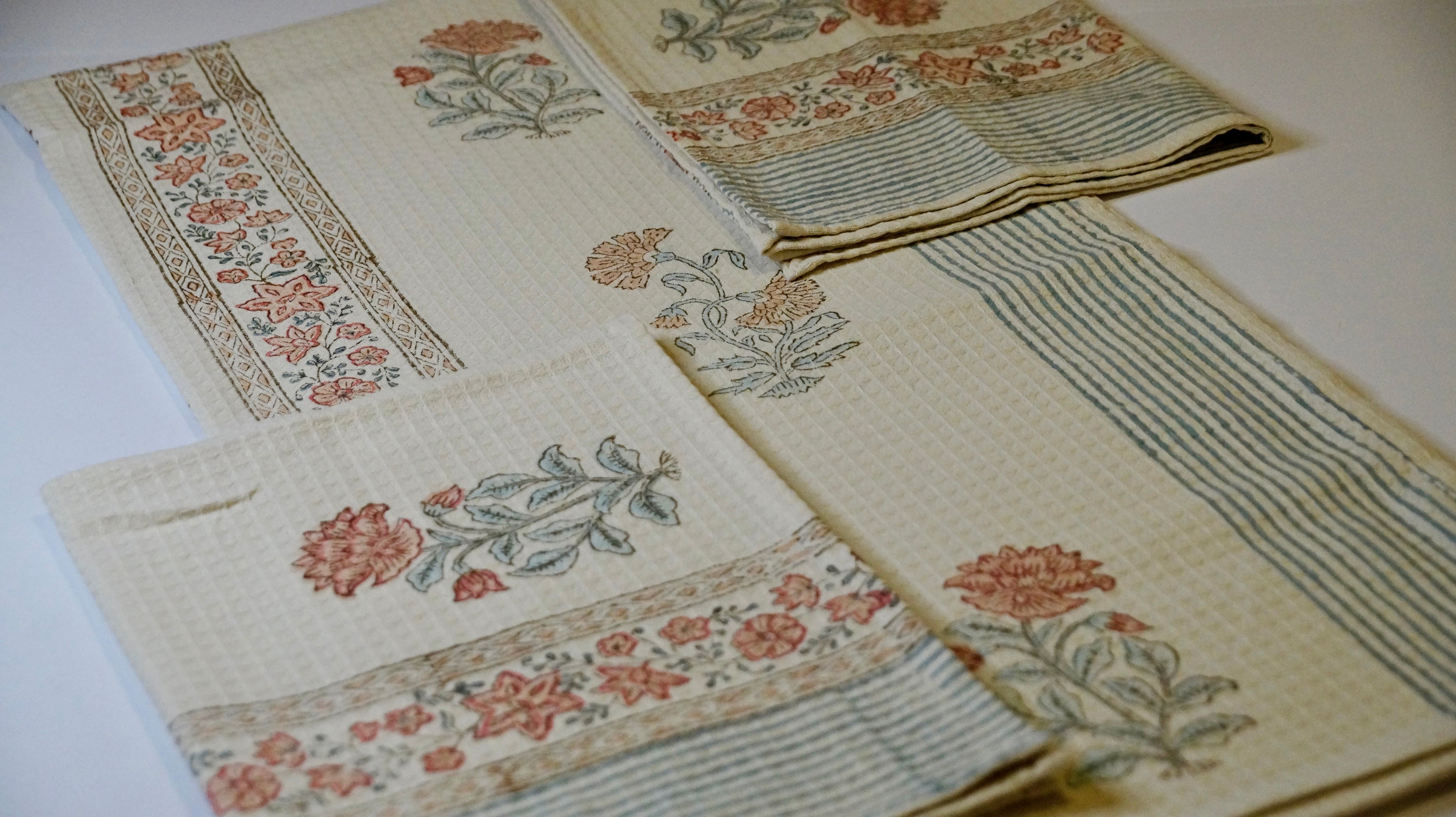 Pretty Peony Bath Towel Set