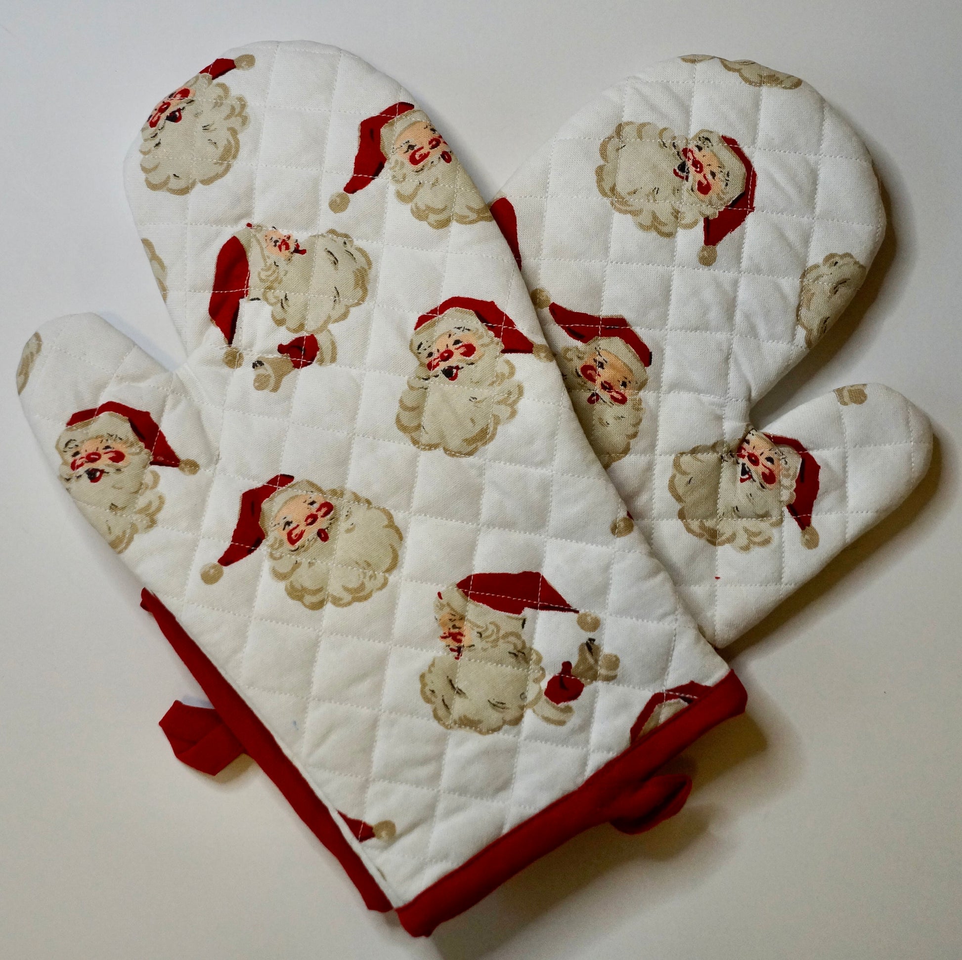 Ho Ho Hot Mitts Oven Mitts