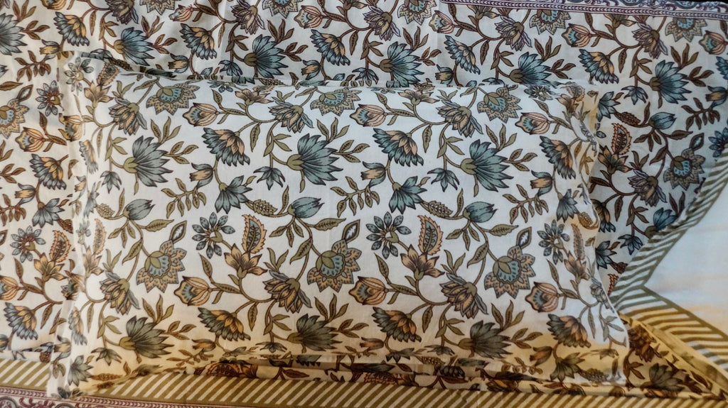 Garden Glow Bedsheet Set