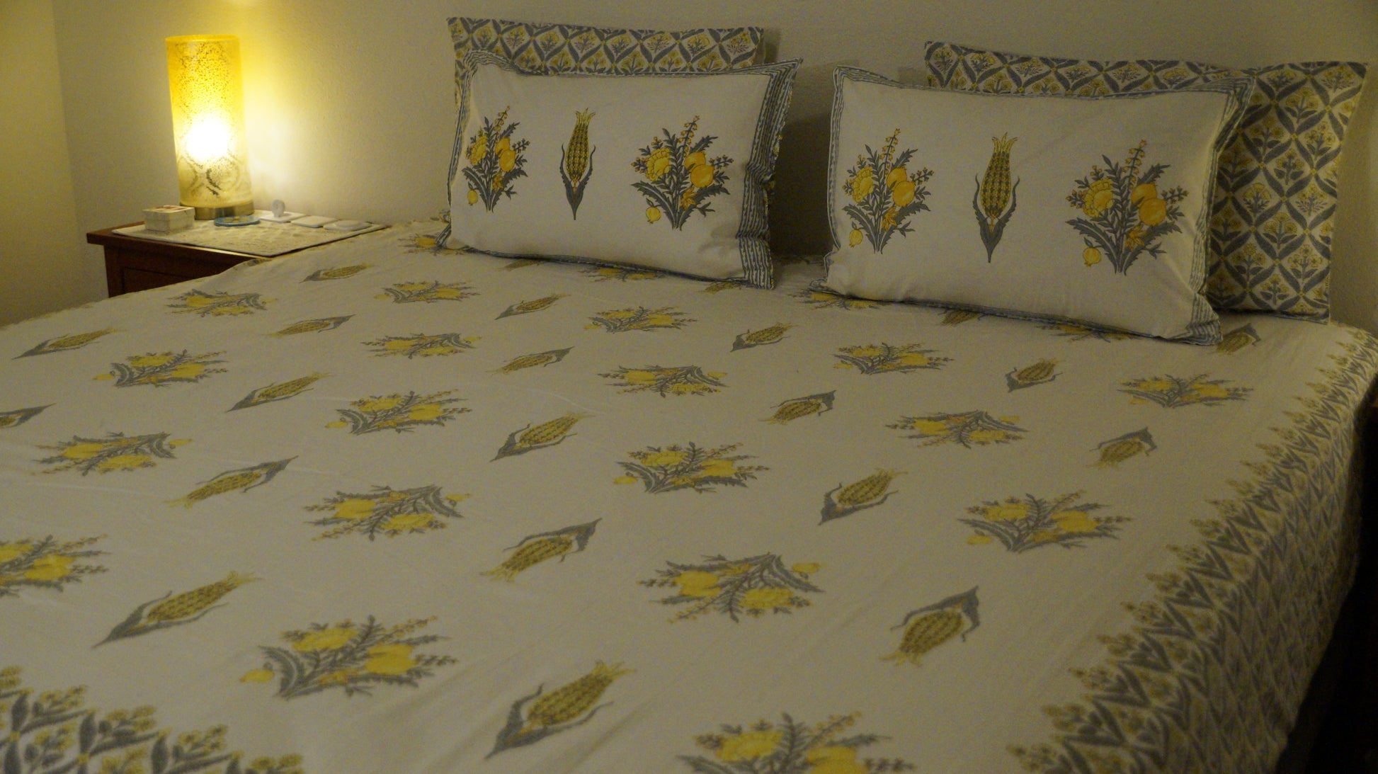 Zesty Bliss Bedsheet Set