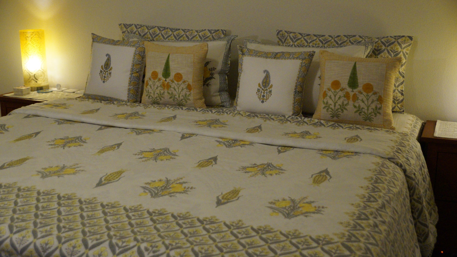 Zesty Bliss Bedsheet Set