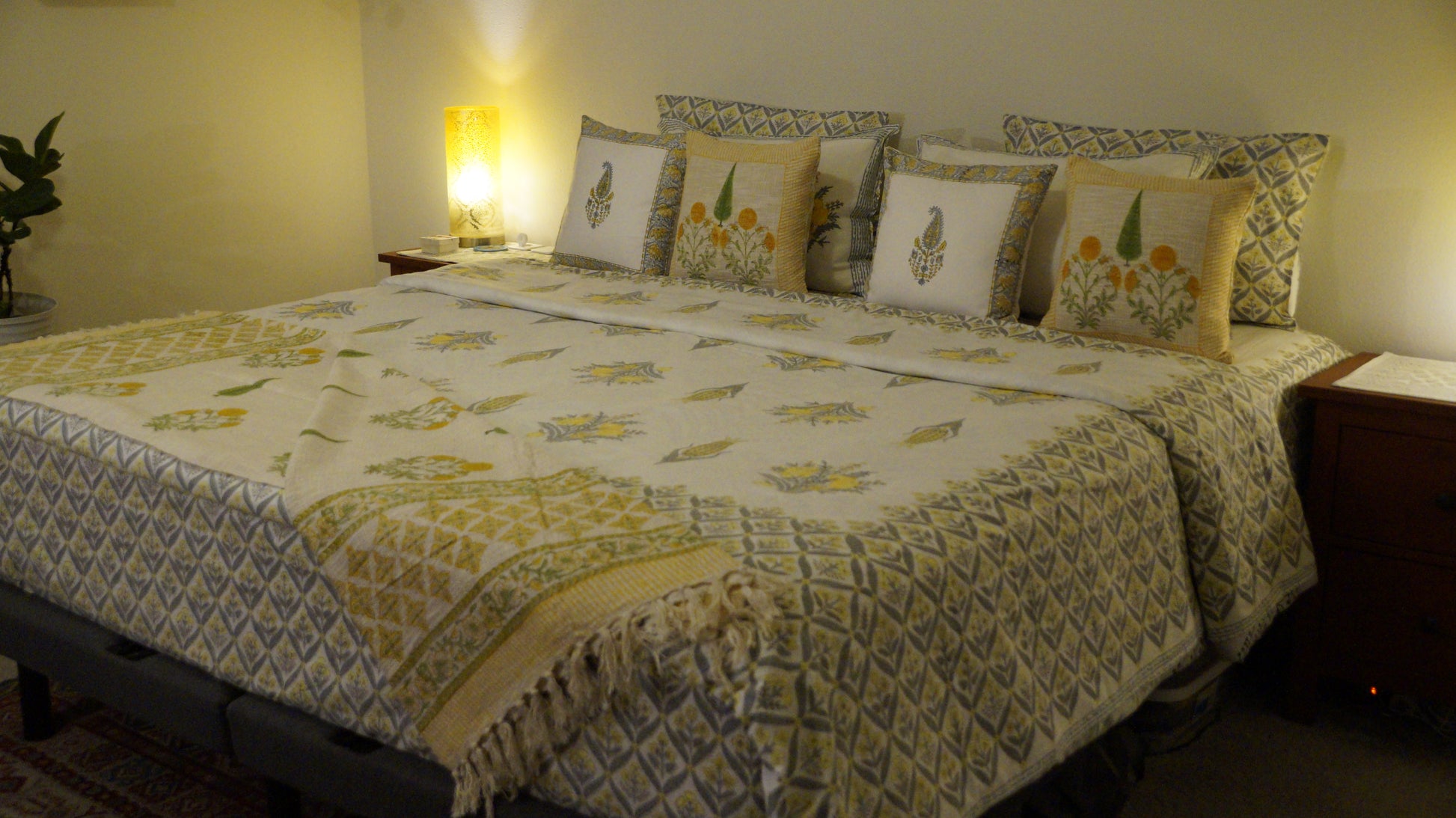 Zesty Bliss Bedsheet Set