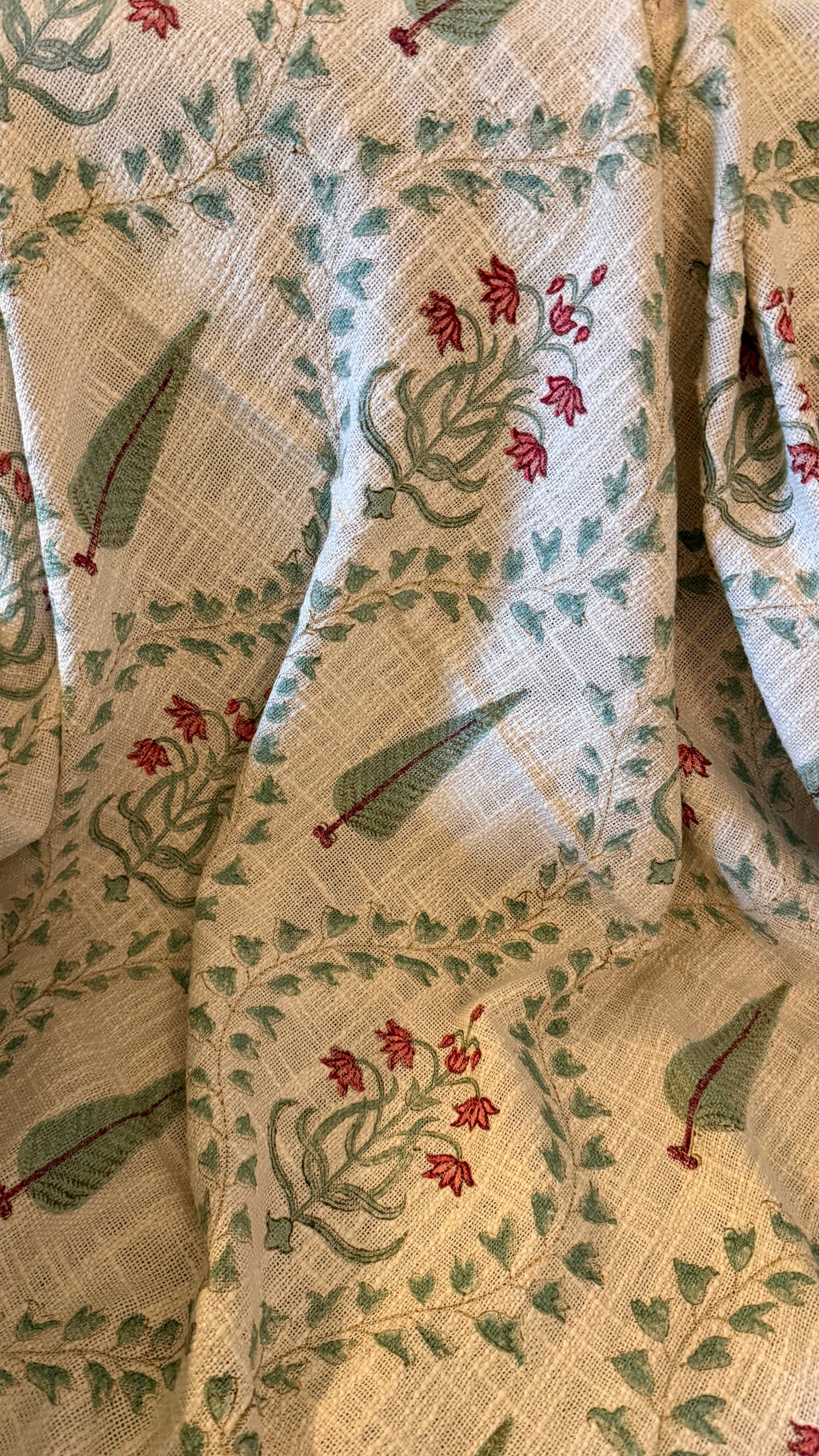 Gulbaag Throw Blanket