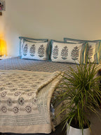 Elegant Trails Bedsheet Set