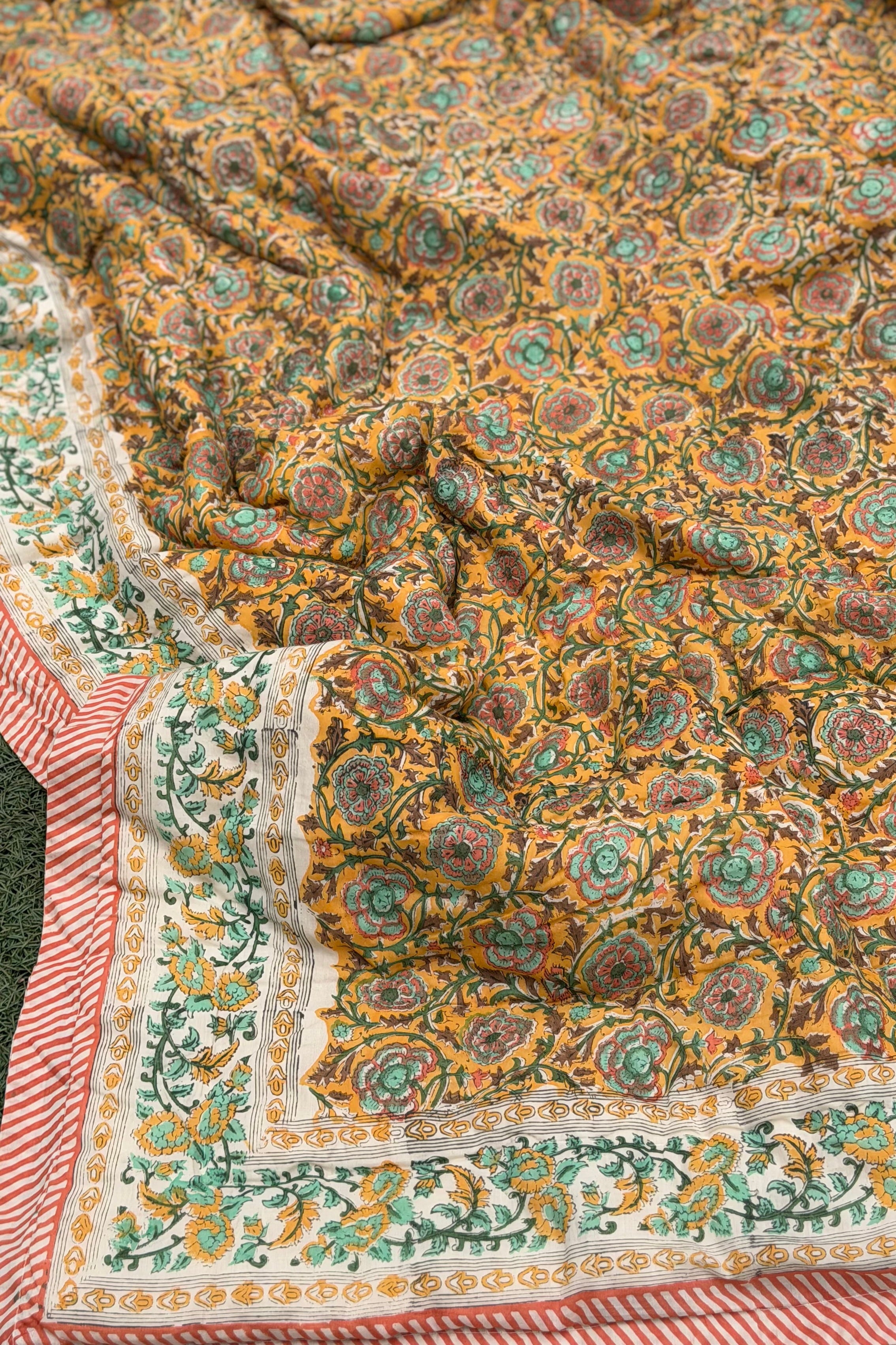 Marigold Jaipuri Razai