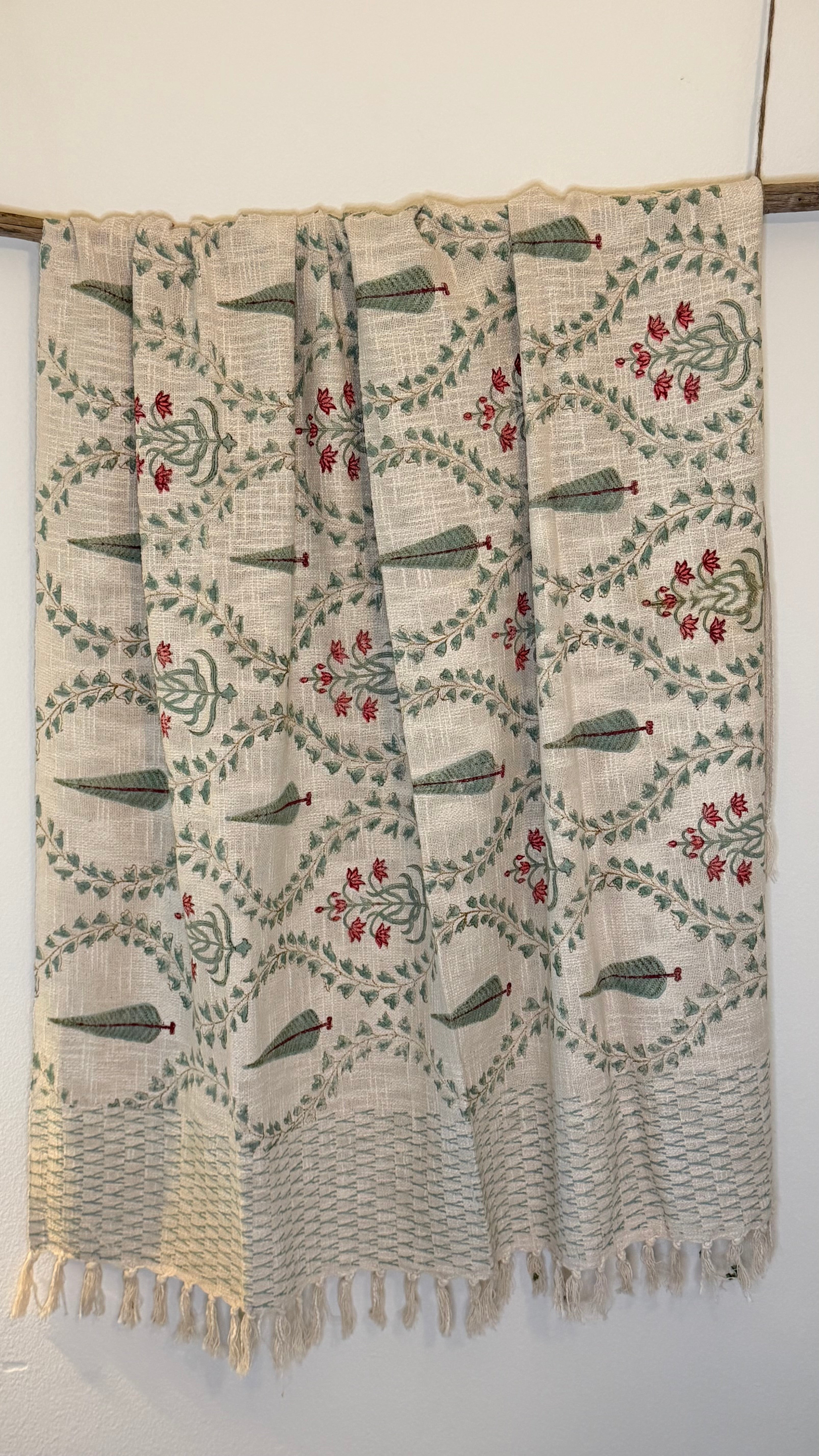 Gulbaag Throw Blanket