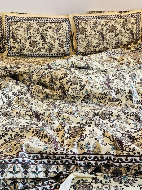 Foundation Edit Cream Paisley Vines hand-block printed South Cotton bedsheet set by DewDropHues, featuring a vintage floral design and breathable heritage weave.