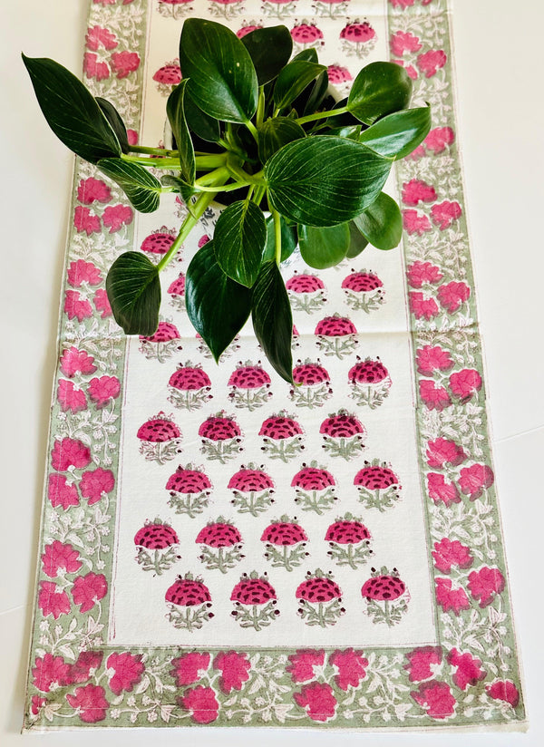 Bloomcore Table Runner