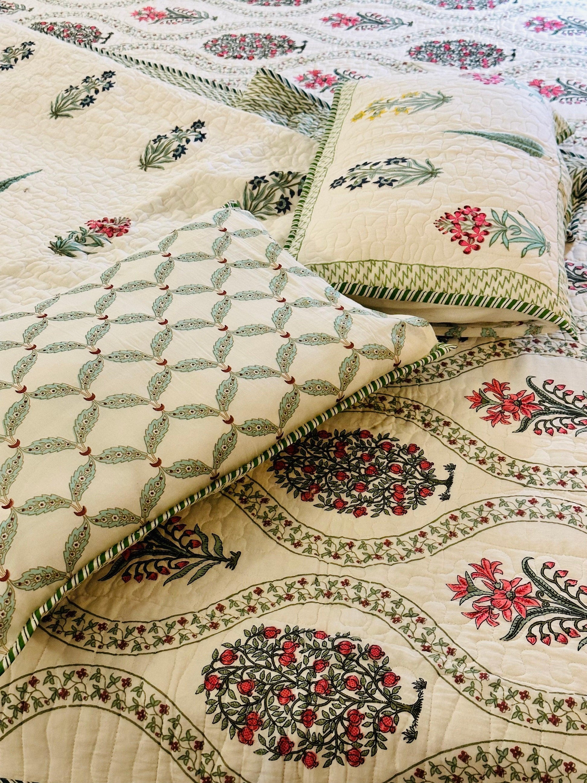 Pomegranate Blossoms Reversible Quilt Set