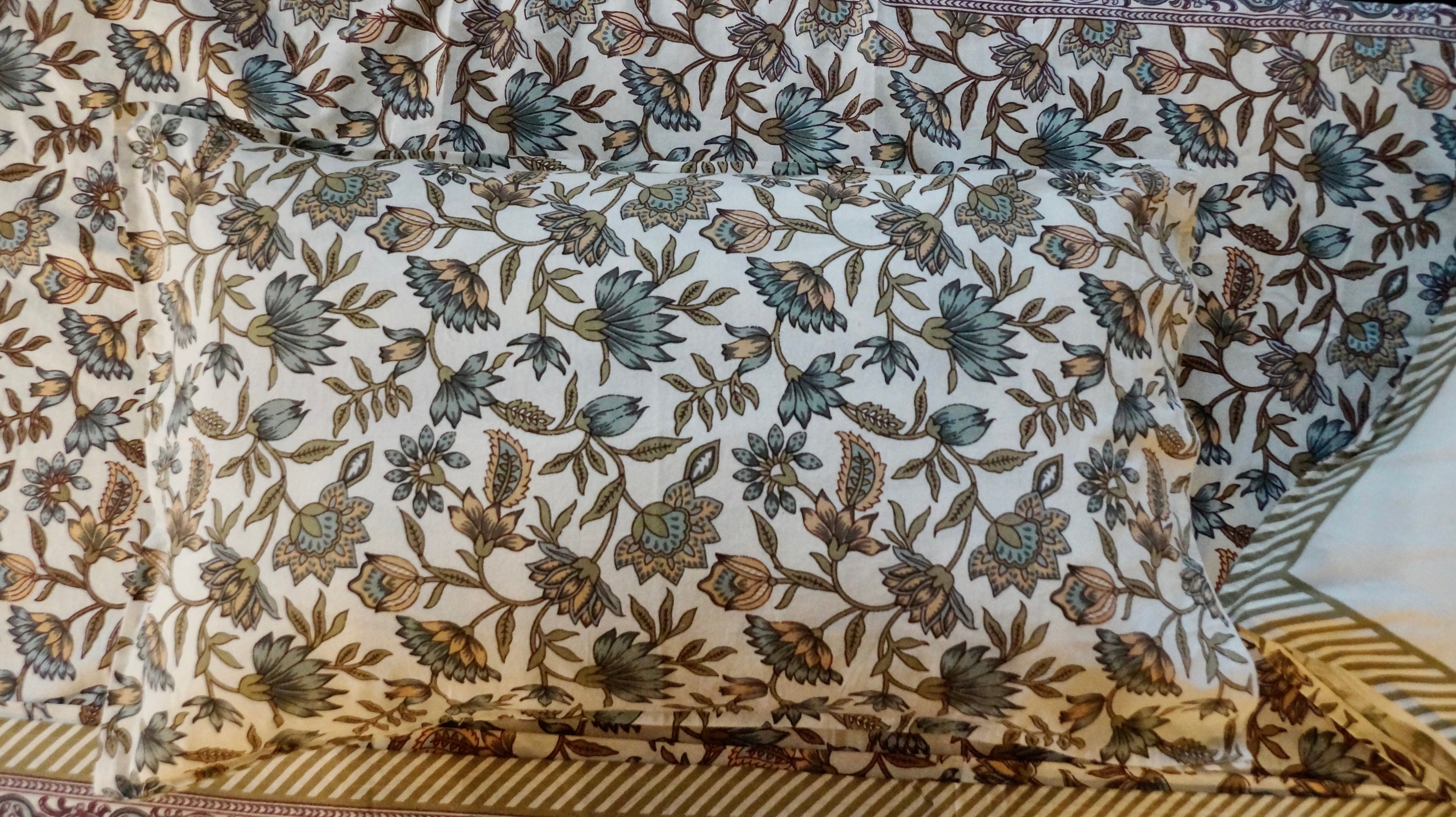 Foundation Edit Garden Glow hand-block printed South Cotton bedsheet set by DewDropHues, featuring a natural botanical design and breathable artisanal weave.