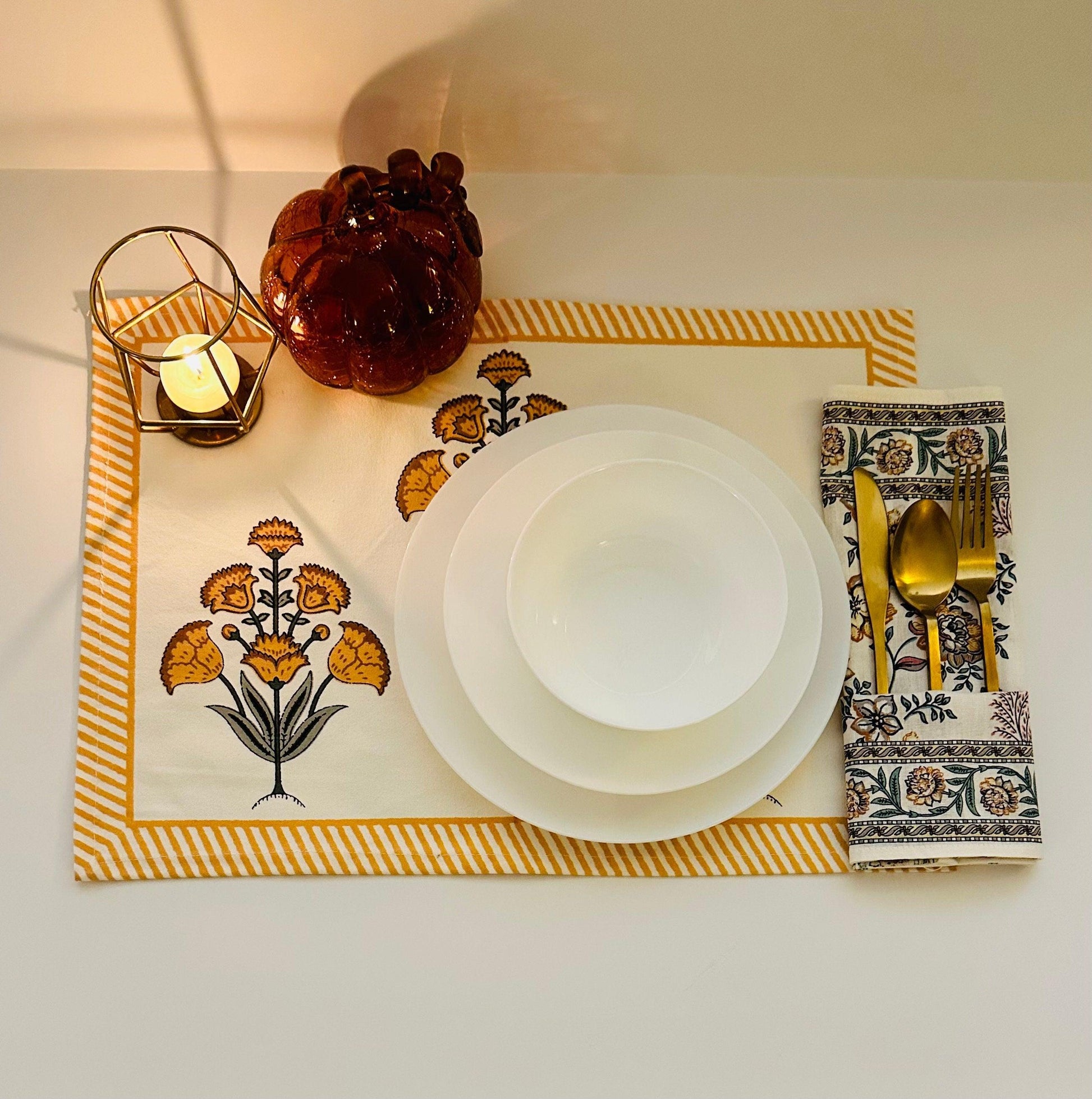 Floral Placemats, Set of 2 - DewDropHues